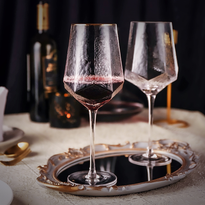 Goud, Gehamerd, Champagne Bril - Wine Or Beer recensie en prijs